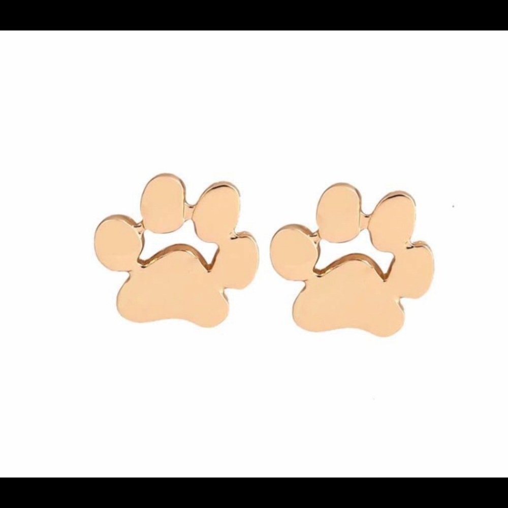 🐾 Gold Paw Earrings - Picture 2 of 3
